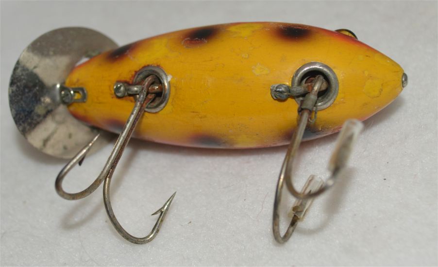 Heddon Baby Crab Wiggler (spotted yellow) - Click Image to Close