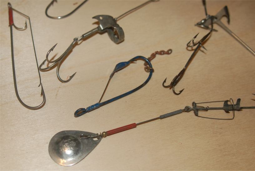 Assorted - Seven (7) Assorted Hooks & Harnesses - Click Image to Close
