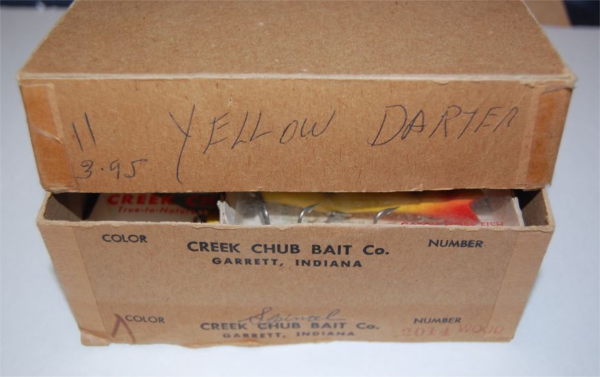 Creek Chub Master Carton of one Dozen 2014W Darters - Click Image to Close